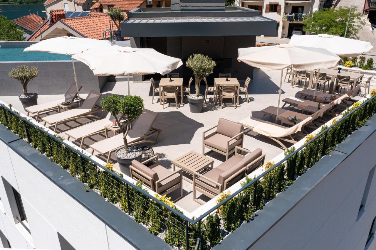 C Group Apartments Котор Екстер'єр фото
