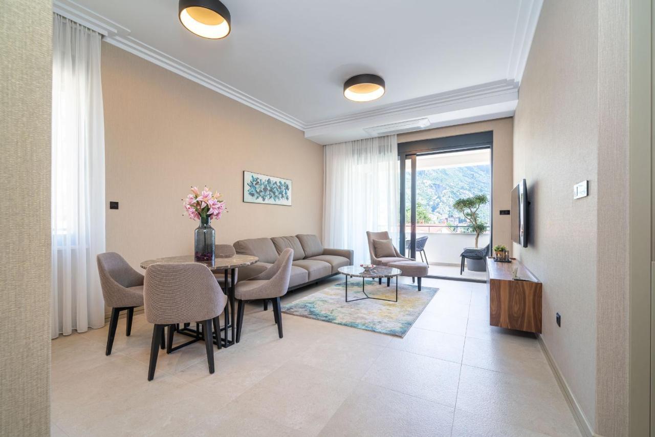 C Group Apartments Котор Екстер'єр фото