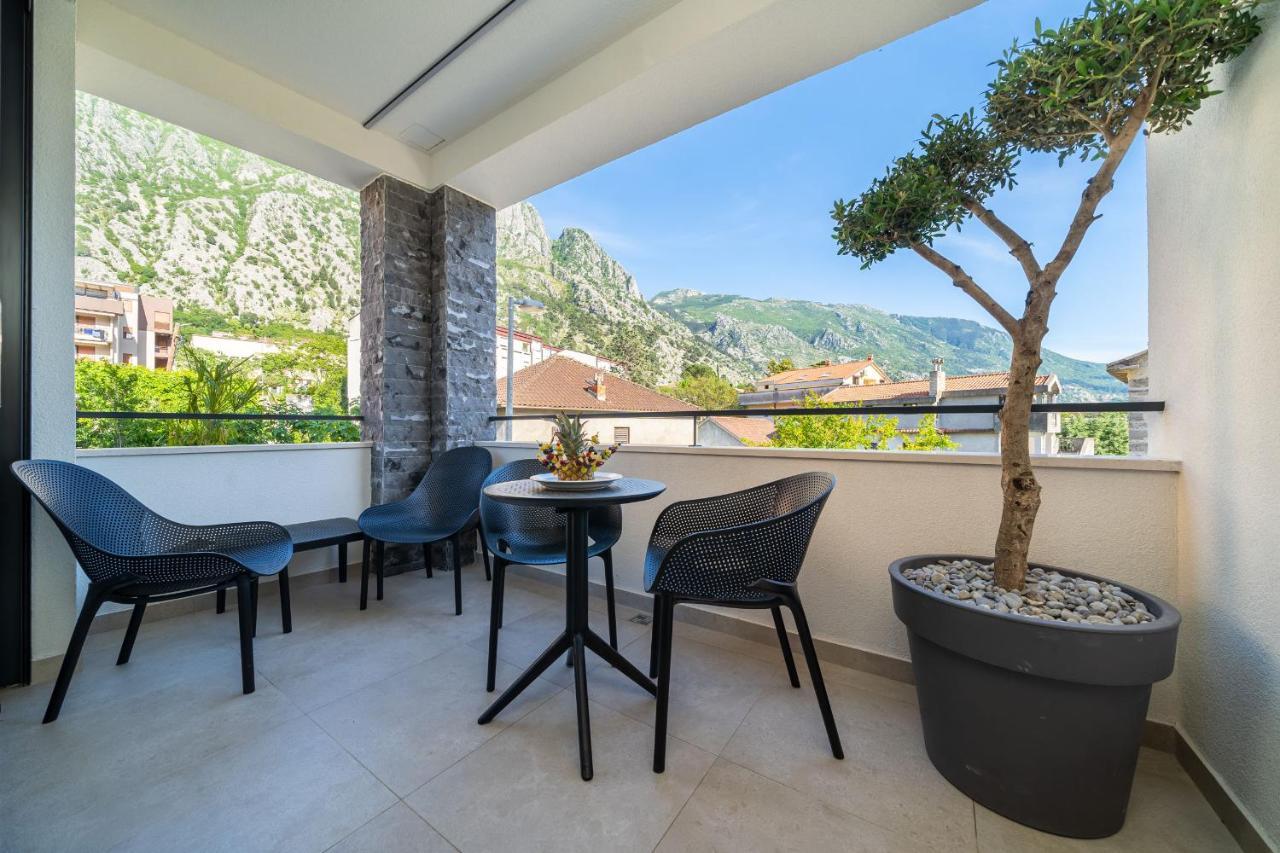 C Group Apartments Котор Екстер'єр фото