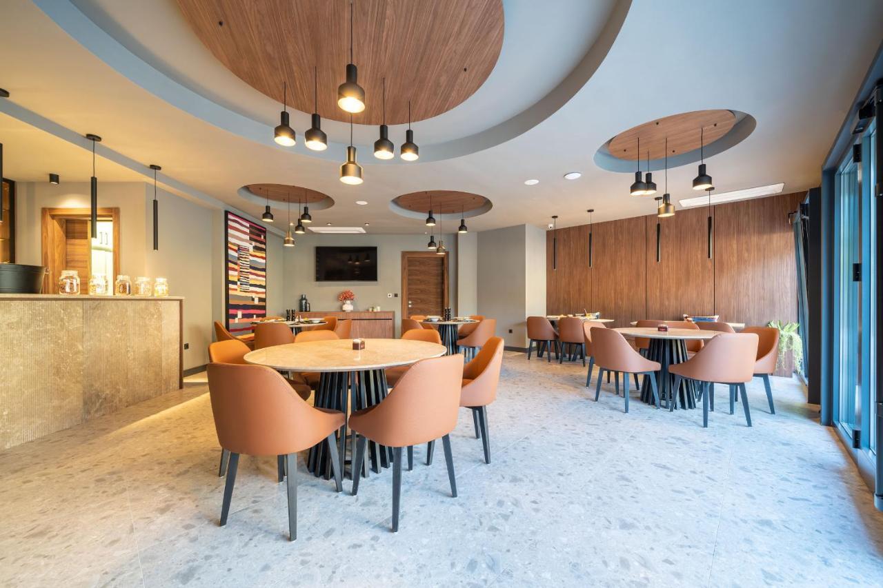 C Group Apartments Котор Екстер'єр фото