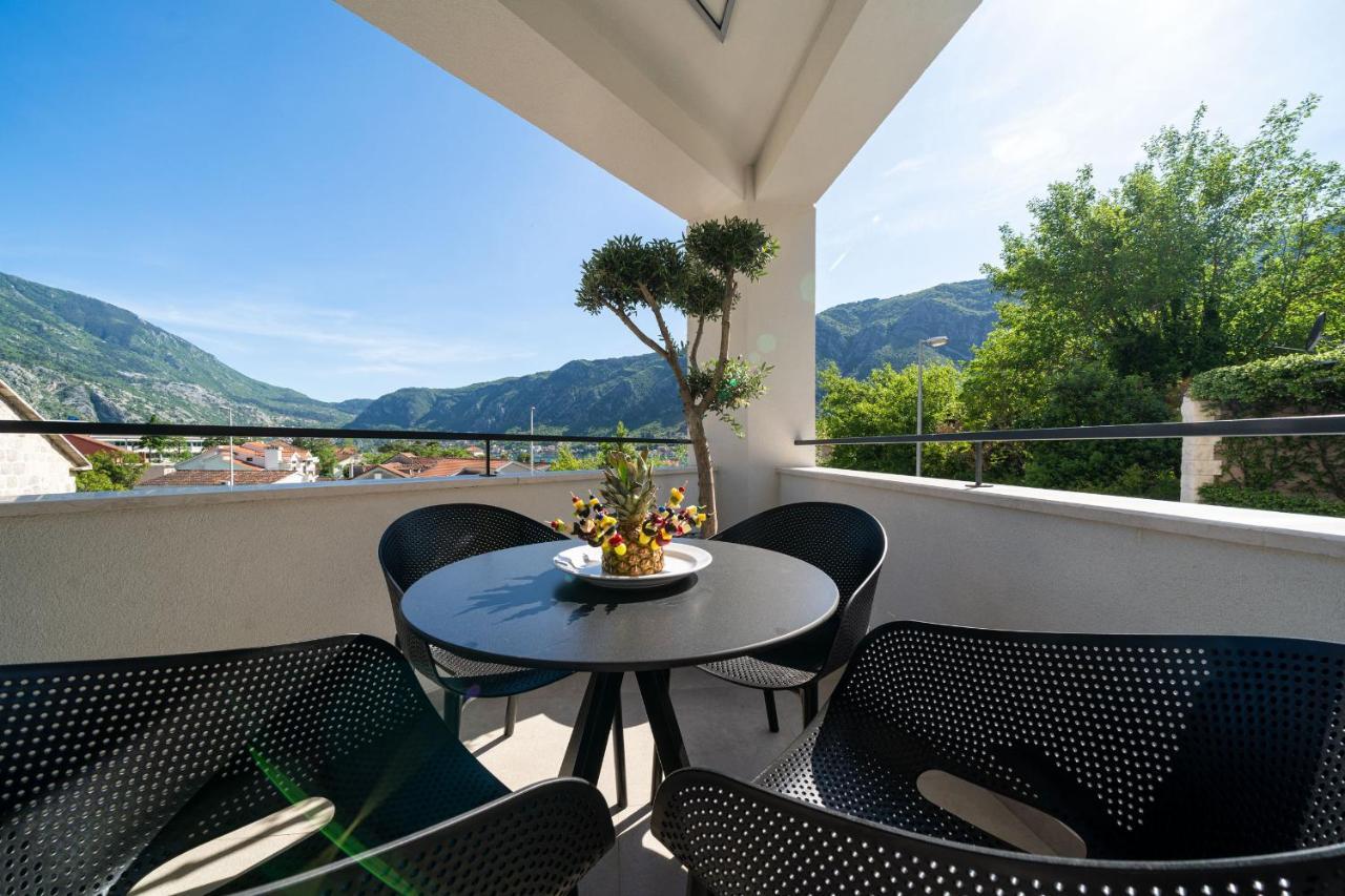 C Group Apartments Котор Екстер'єр фото